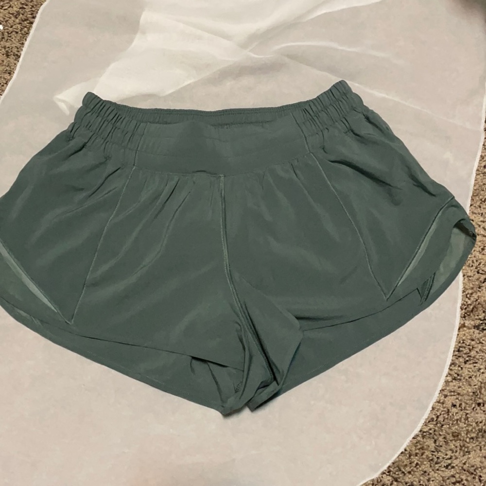 Hotty Hot 2.5 inch shorts!